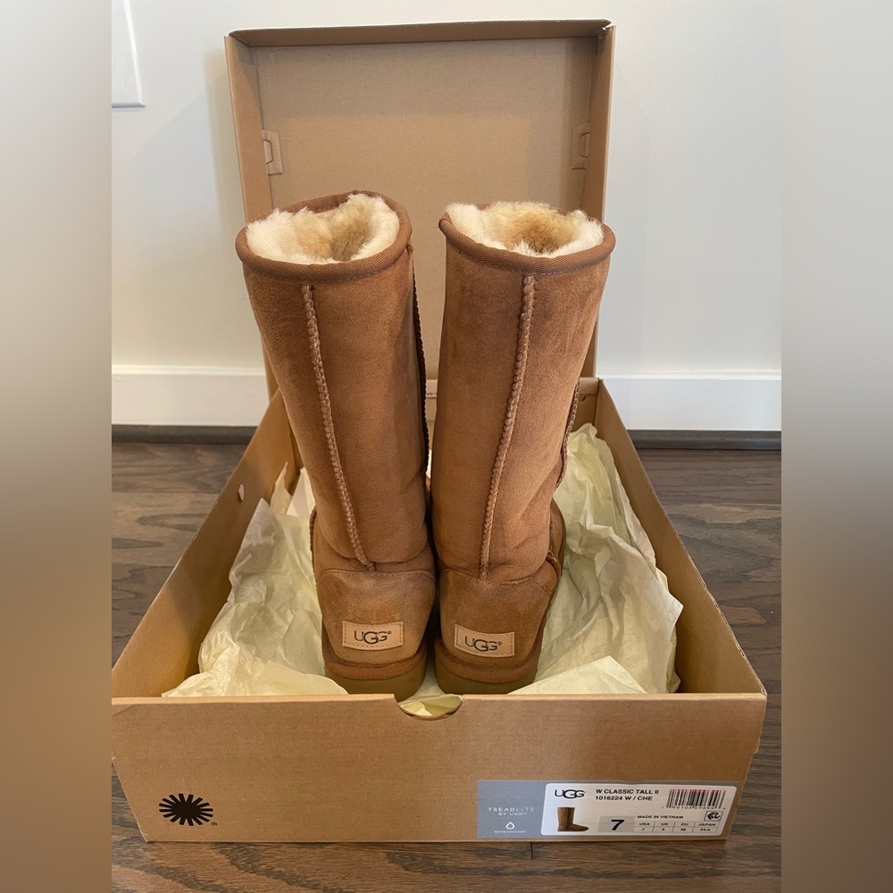UGG Classic Tall II Boot in Chesnut